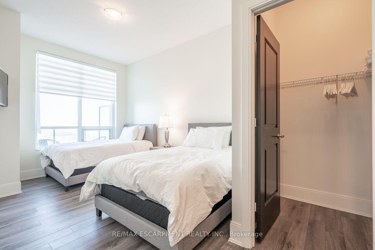 Photo 26 of Unit PH5, 330 Burnhamthorpe Road, Mississauga, City Centre — HOMEH