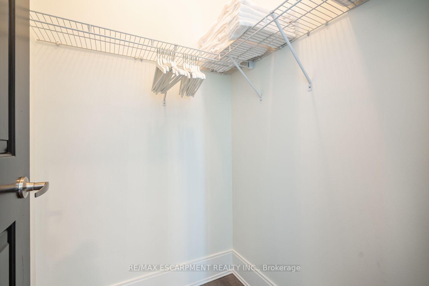 Photo 27 of Unit PH5, 330 Burnhamthorpe Road, Mississauga, City Centre — HOMEH