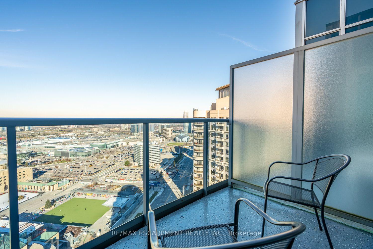 Photo 34 of Unit PH5, 330 Burnhamthorpe Road, Mississauga, City Centre — HOMEH