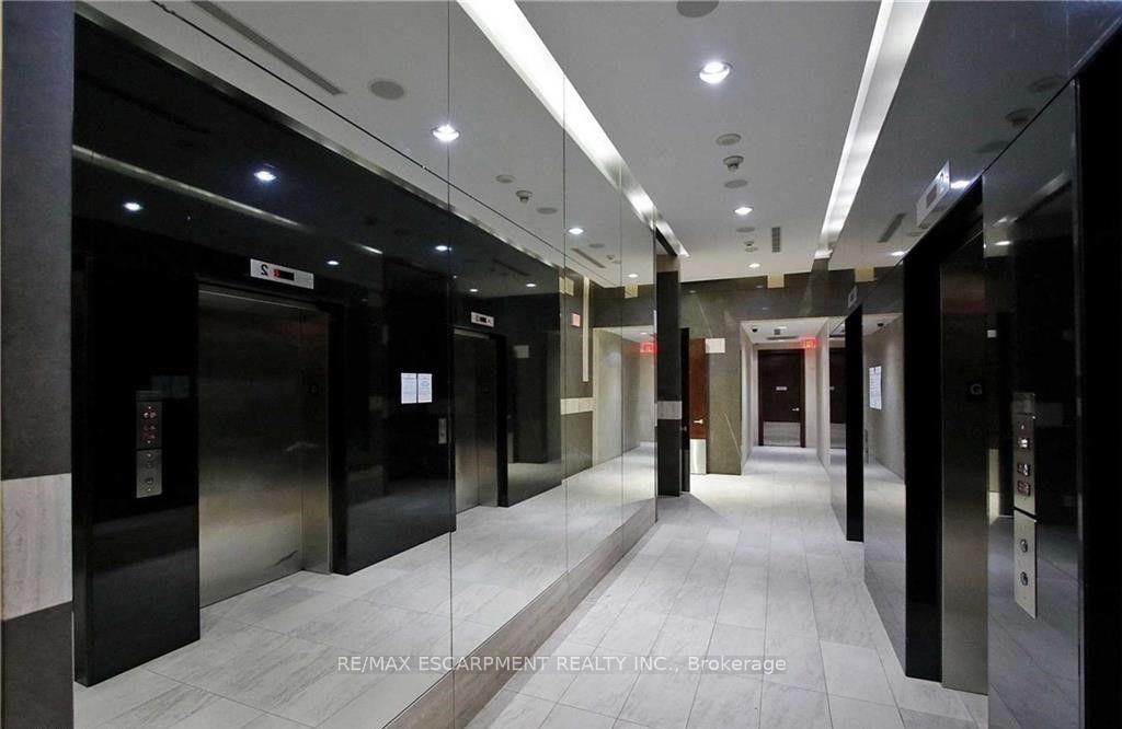 Photo 37 of Unit PH5, 330 Burnhamthorpe Road, Mississauga, City Centre — HOMEH