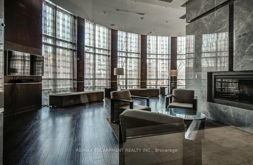 Photo 40 of Unit PH5, 330 Burnhamthorpe Road, Mississauga, City Centre — HOMEH