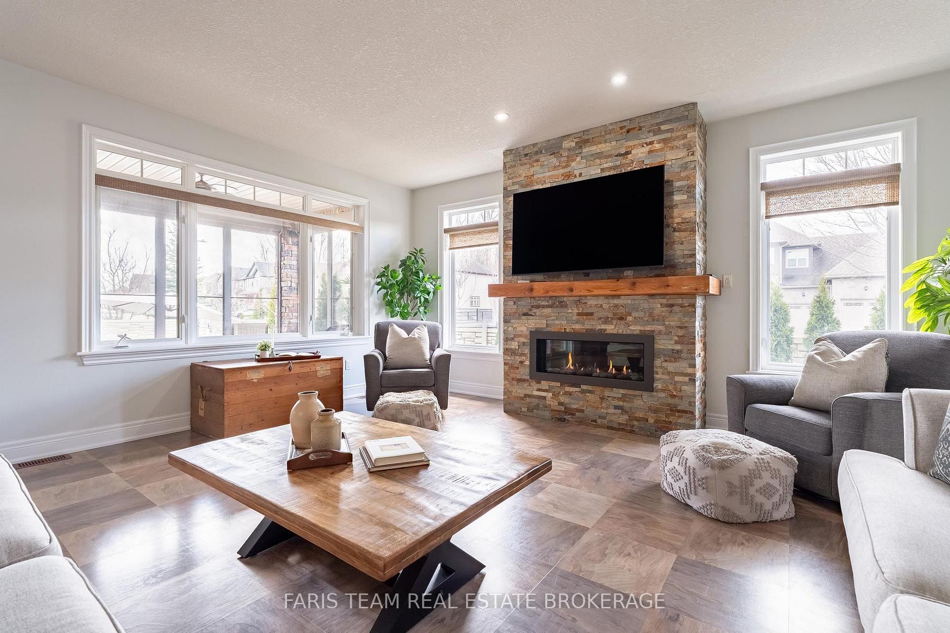 Photo 34 of 3063 Stone Ridge Boulevard, Orillia — HOMEH