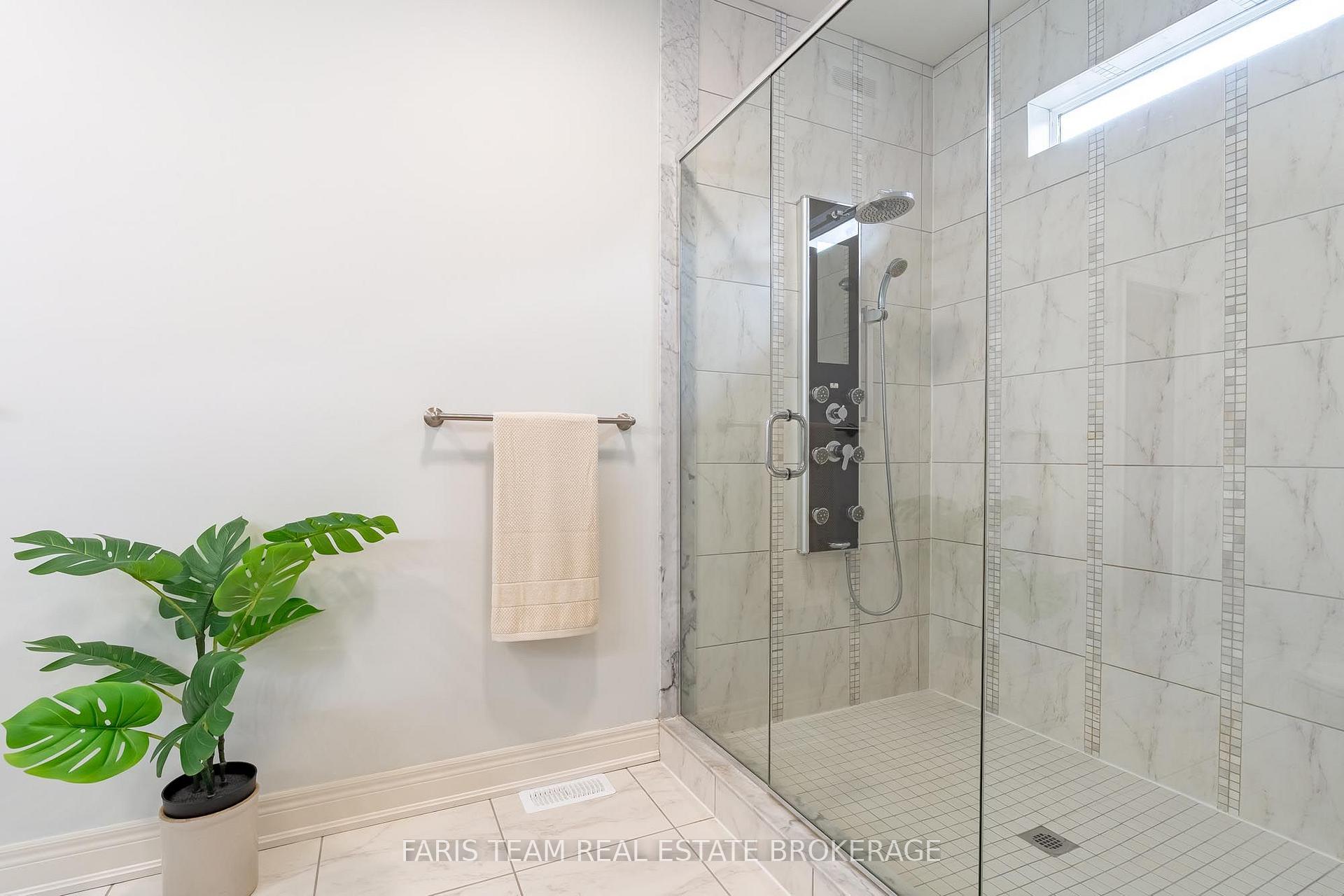 Photo 52 of 3063 Stone Ridge Boulevard, Orillia — HOMEH