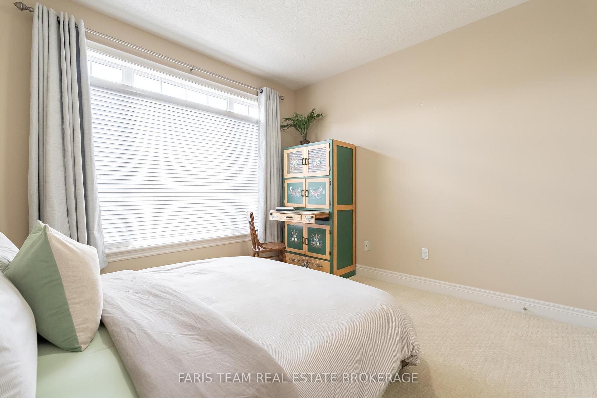 Photo 55 of 3063 Stone Ridge Boulevard, Orillia — HOMEH
