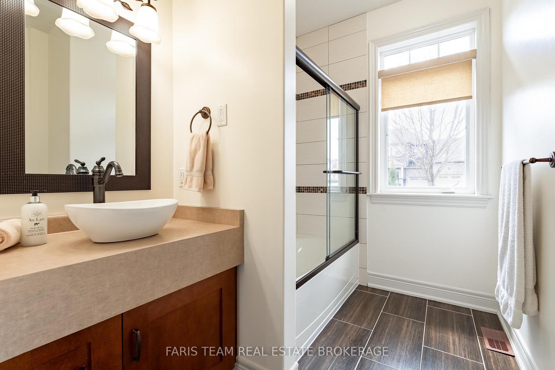 Photo 61 of 3063 Stone Ridge Boulevard, Orillia — HOMEH