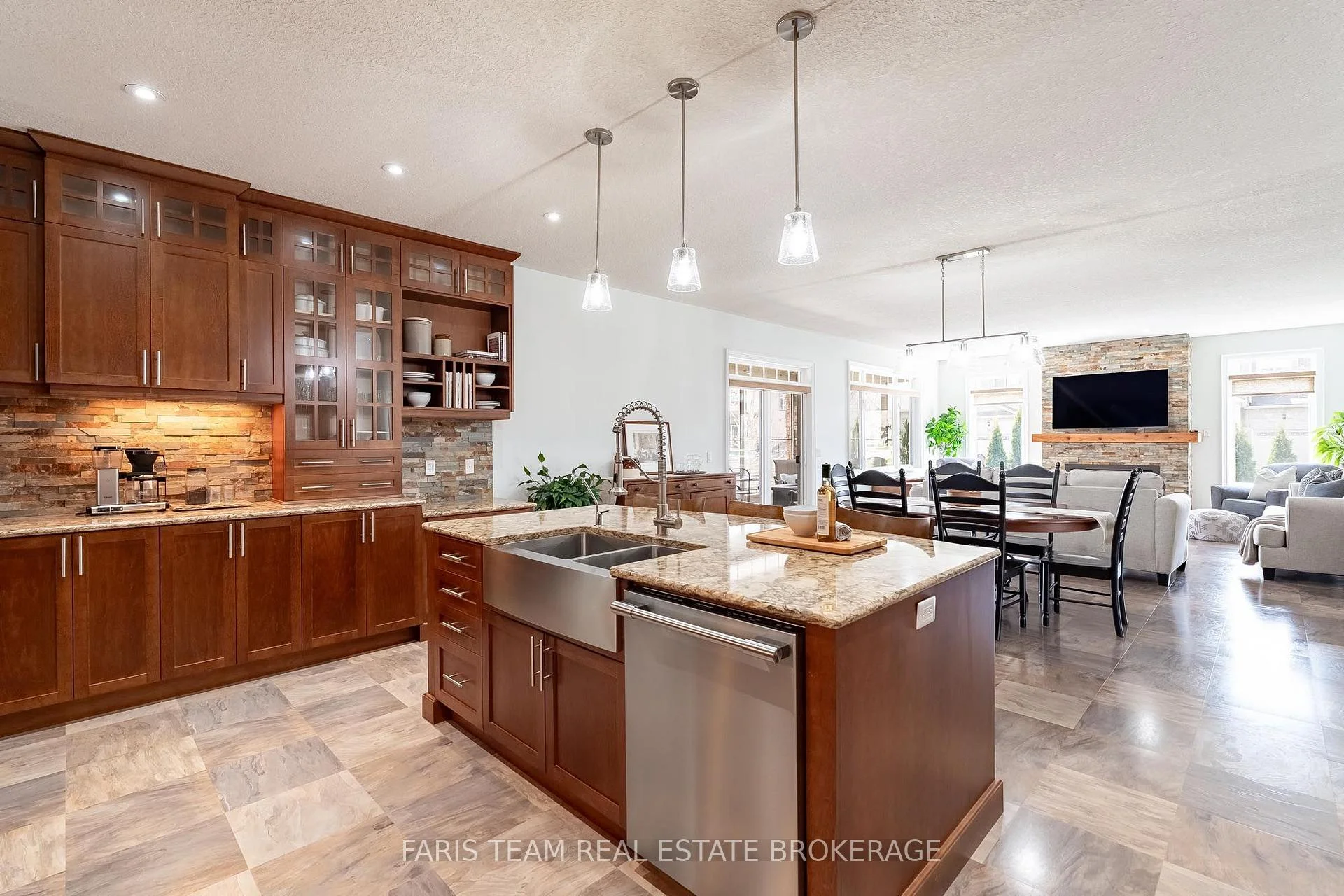 Photo 27 of 3063 Stone Ridge Boulevard, Orillia — HOMEH