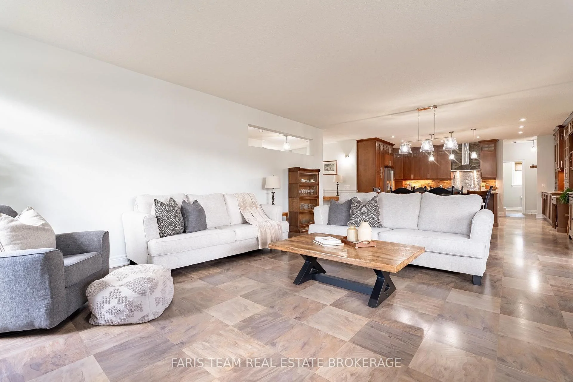 Photo 42 of 3063 Stone Ridge Boulevard, Orillia — HOMEH