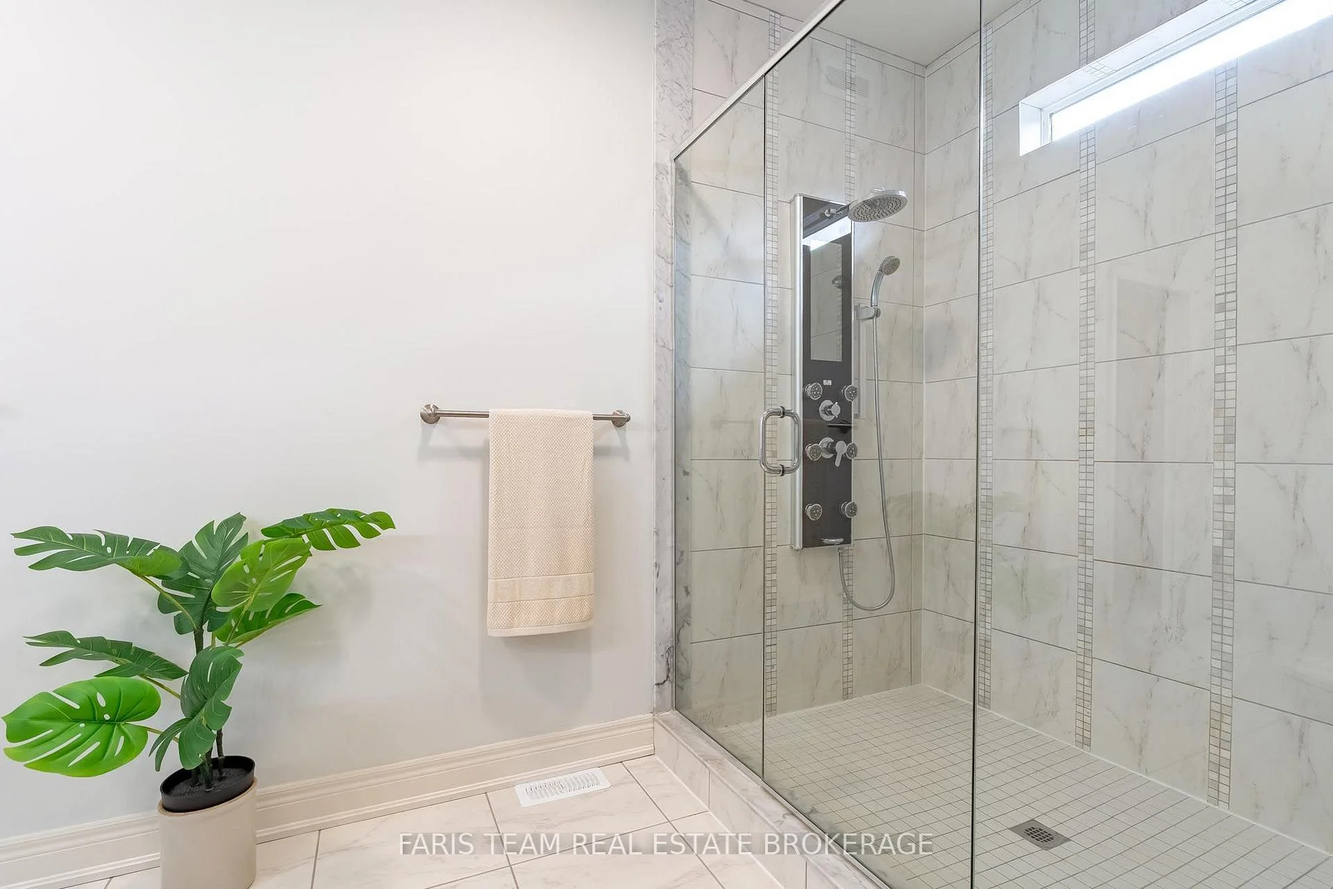 Photo 54 of 3063 Stone Ridge Boulevard, Orillia — HOMEH