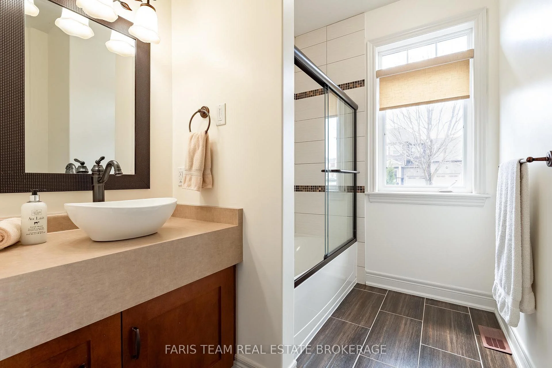 Photo 62 of 3063 Stone Ridge Boulevard, Orillia — HOMEH