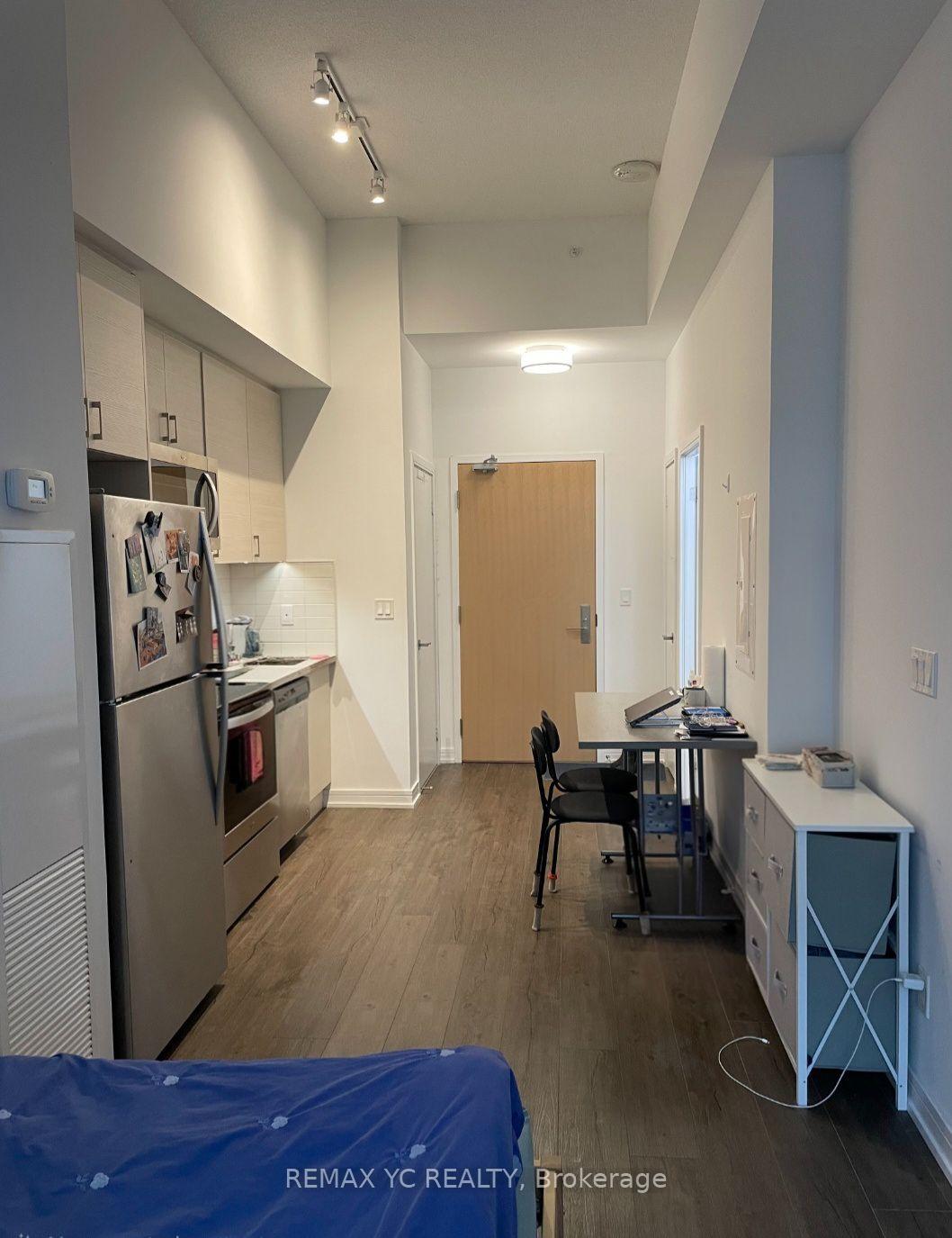 Photo 2 of Unit 111, 621 Sheppard Avenue E, North York, Bayview Village — HOMEH