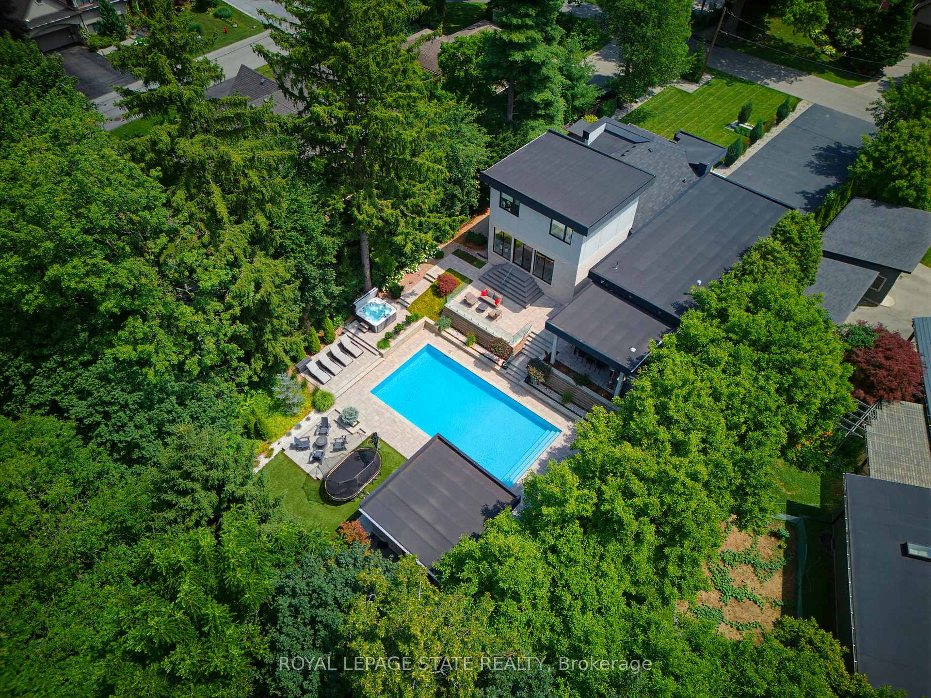 Photo 5 of 282 Robina Road, Hamilton, Ancaster — HOMEH