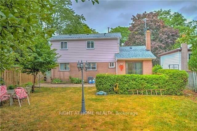 Photo 2 of 54 Penwick Crescent, Richmond Hill, North Richvale — HOMEH