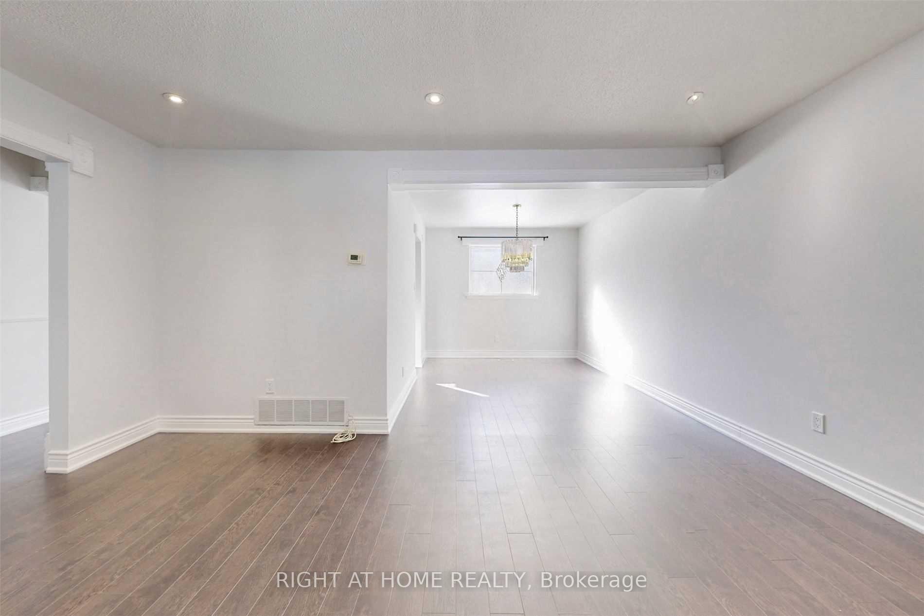 Photo 6 of 54 Penwick Crescent, Richmond Hill, North Richvale — HOMEH