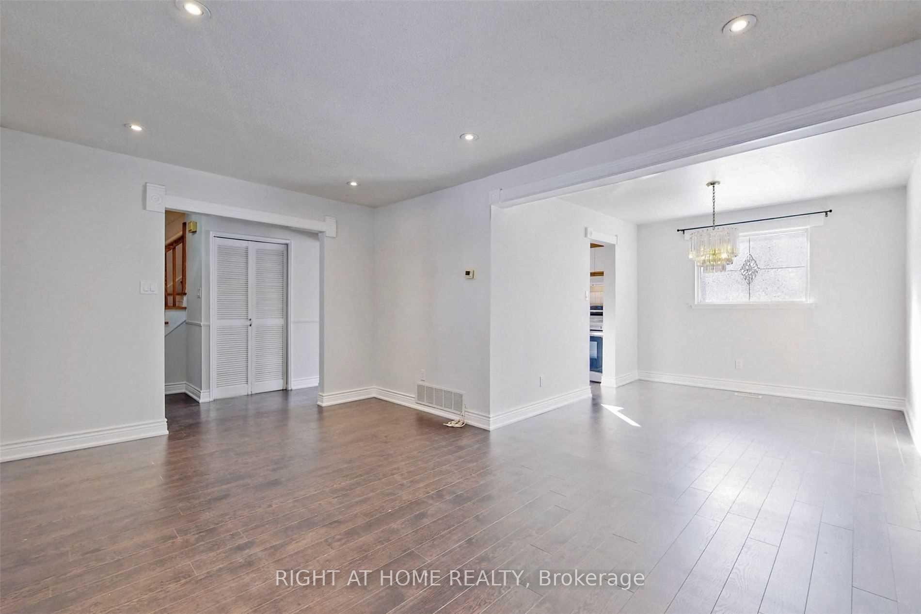 Photo 7 of 54 Penwick Crescent, Richmond Hill, North Richvale — HOMEH