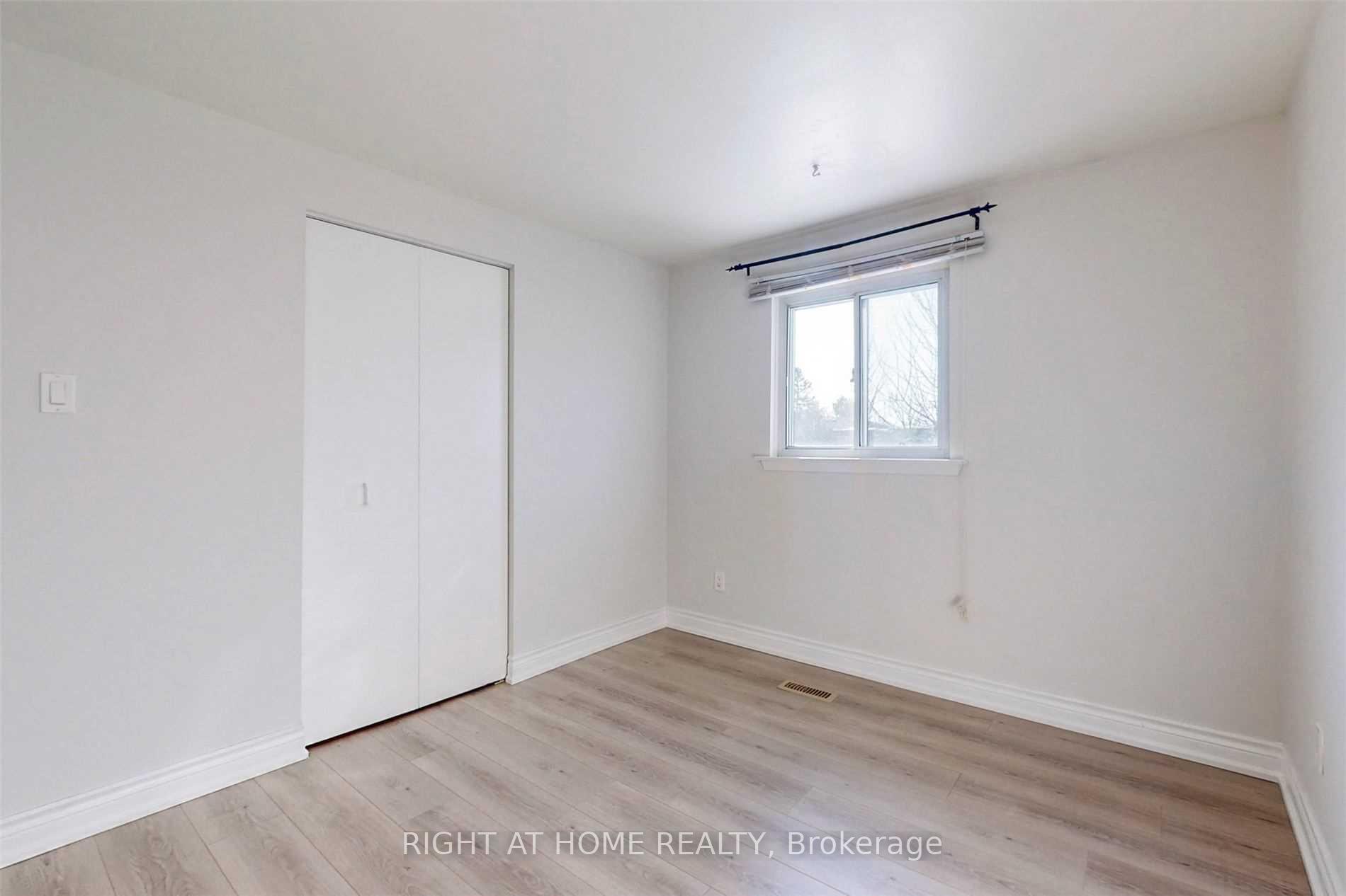 Photo 18 of 54 Penwick Crescent, Richmond Hill, North Richvale — HOMEH