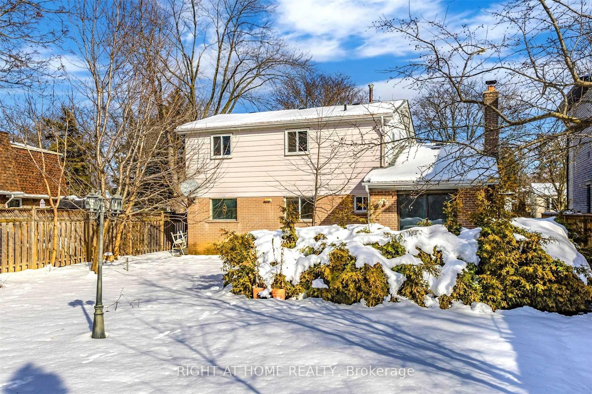 Photo 28 of 54 Penwick Crescent, Richmond Hill, North Richvale — HOMEH