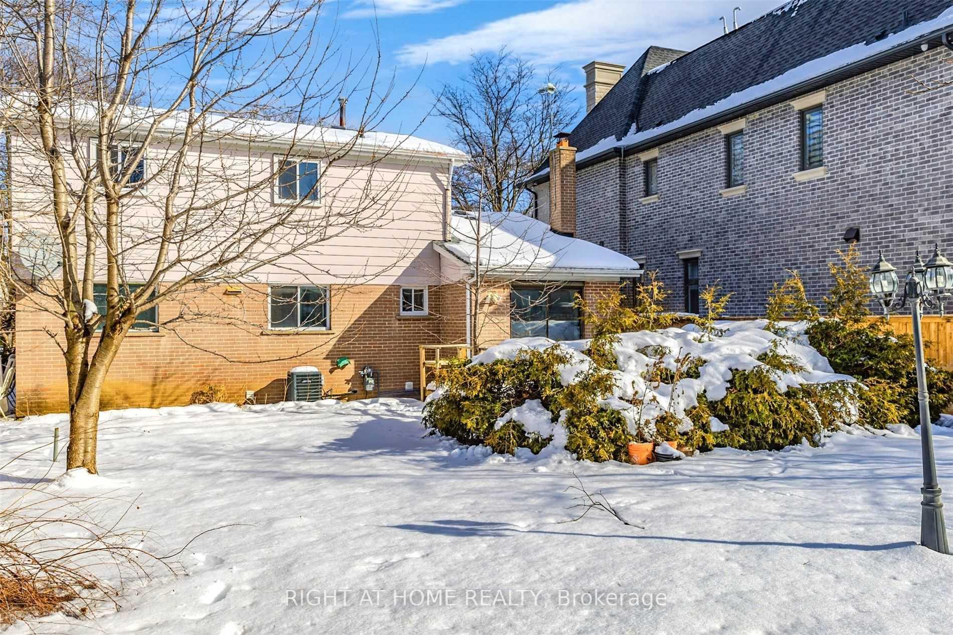 Photo 29 of 54 Penwick Crescent, Richmond Hill, North Richvale — HOMEH
