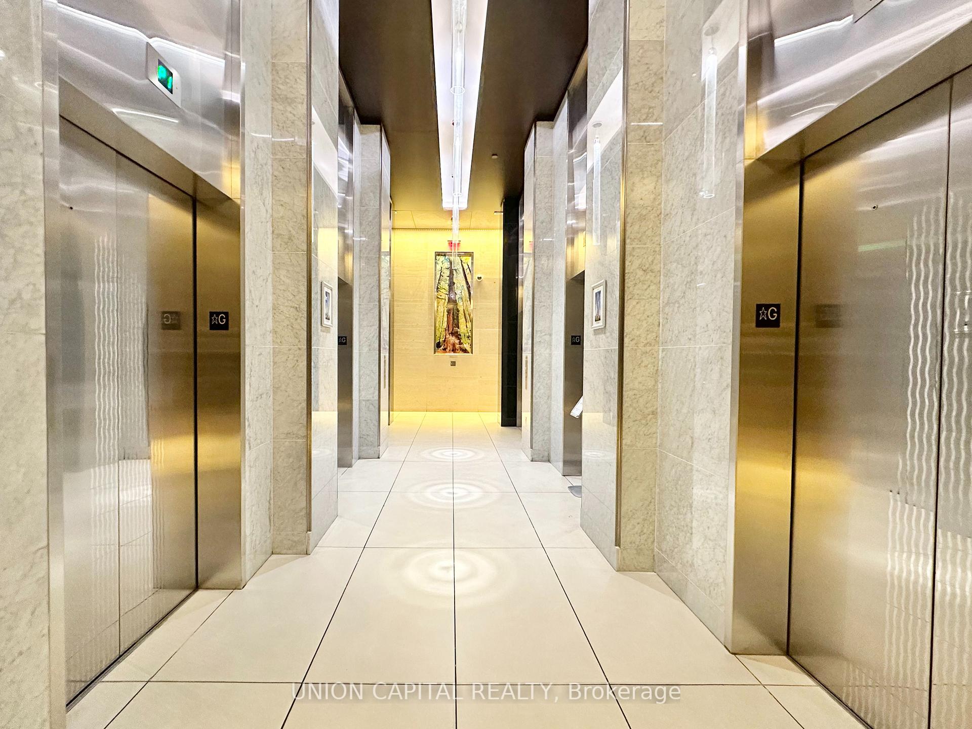 Photo 8 of Unit 4903, 386 Yonge Street, Toronto, Bay Street Corridor — HOMEH
