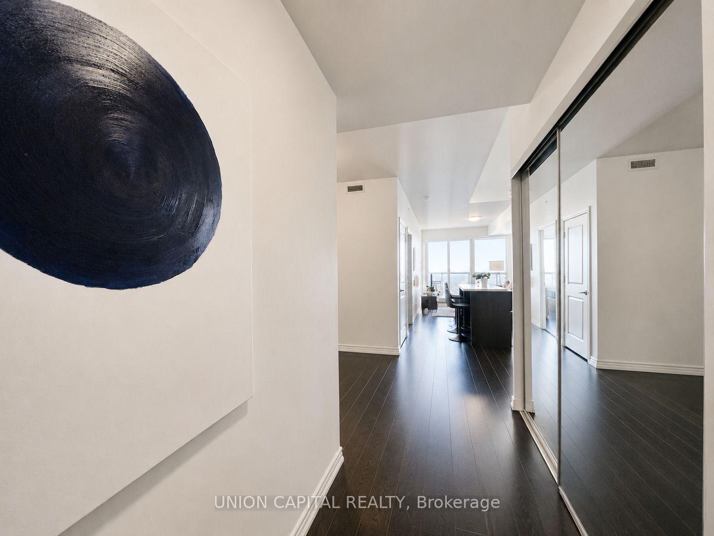 Photo 12 of Unit 4903, 386 Yonge Street, Toronto, Bay Street Corridor — HOMEH