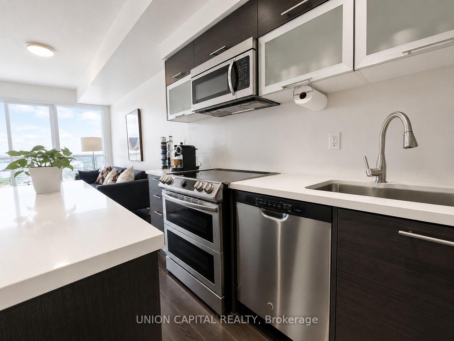 Photo 15 of Unit 4903, 386 Yonge Street, Toronto, Bay Street Corridor — HOMEH