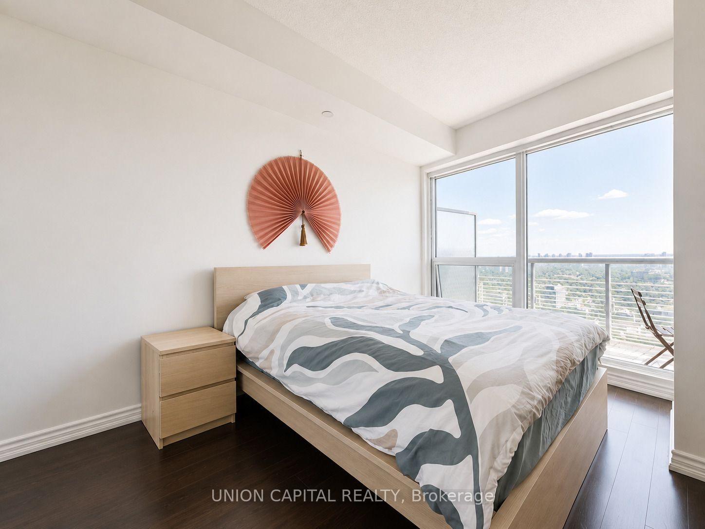 Photo 27 of Unit 4903, 386 Yonge Street, Toronto, Bay Street Corridor — HOMEH