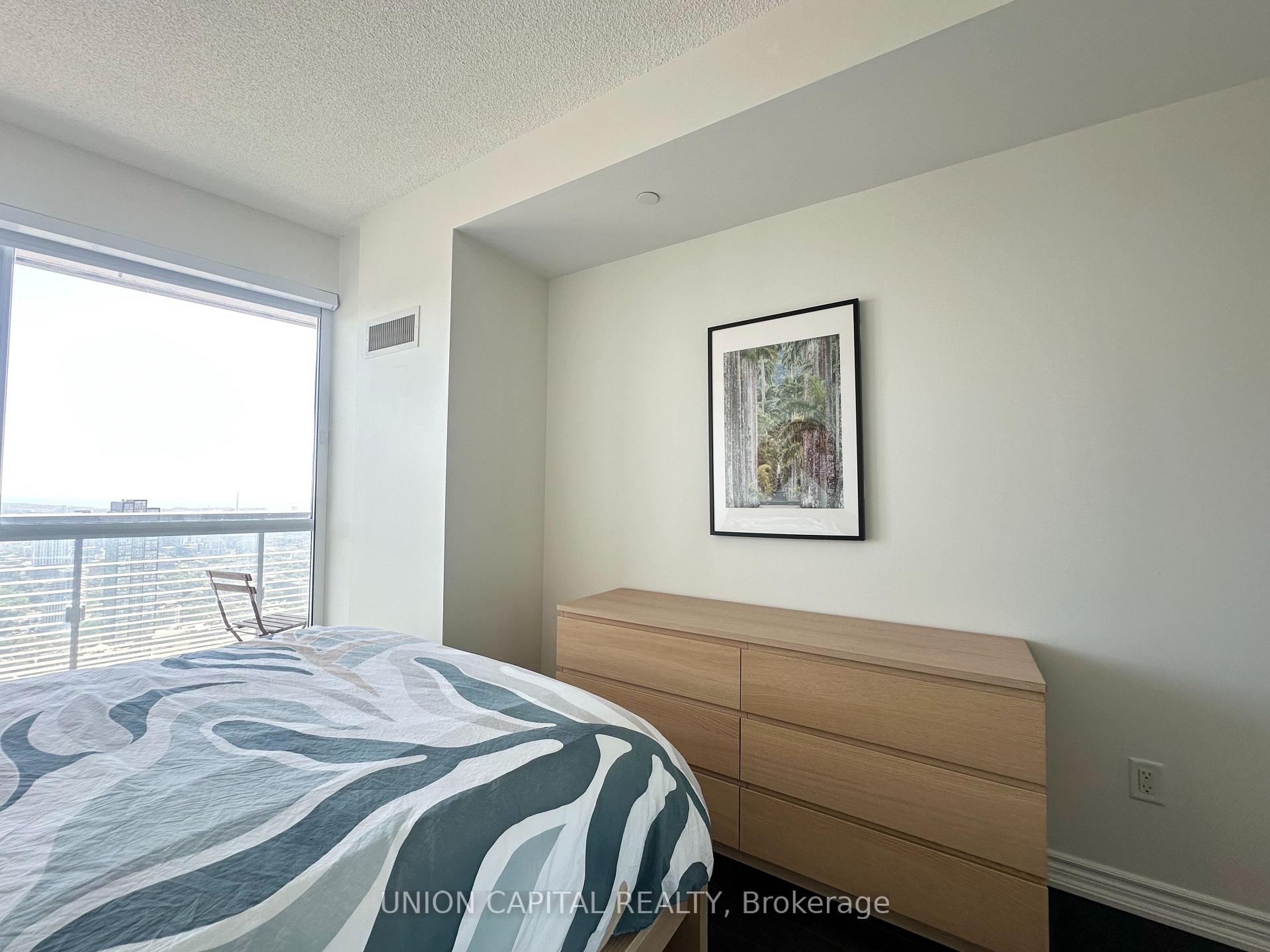 Photo 29 of Unit 4903, 386 Yonge Street, Toronto, Bay Street Corridor — HOMEH