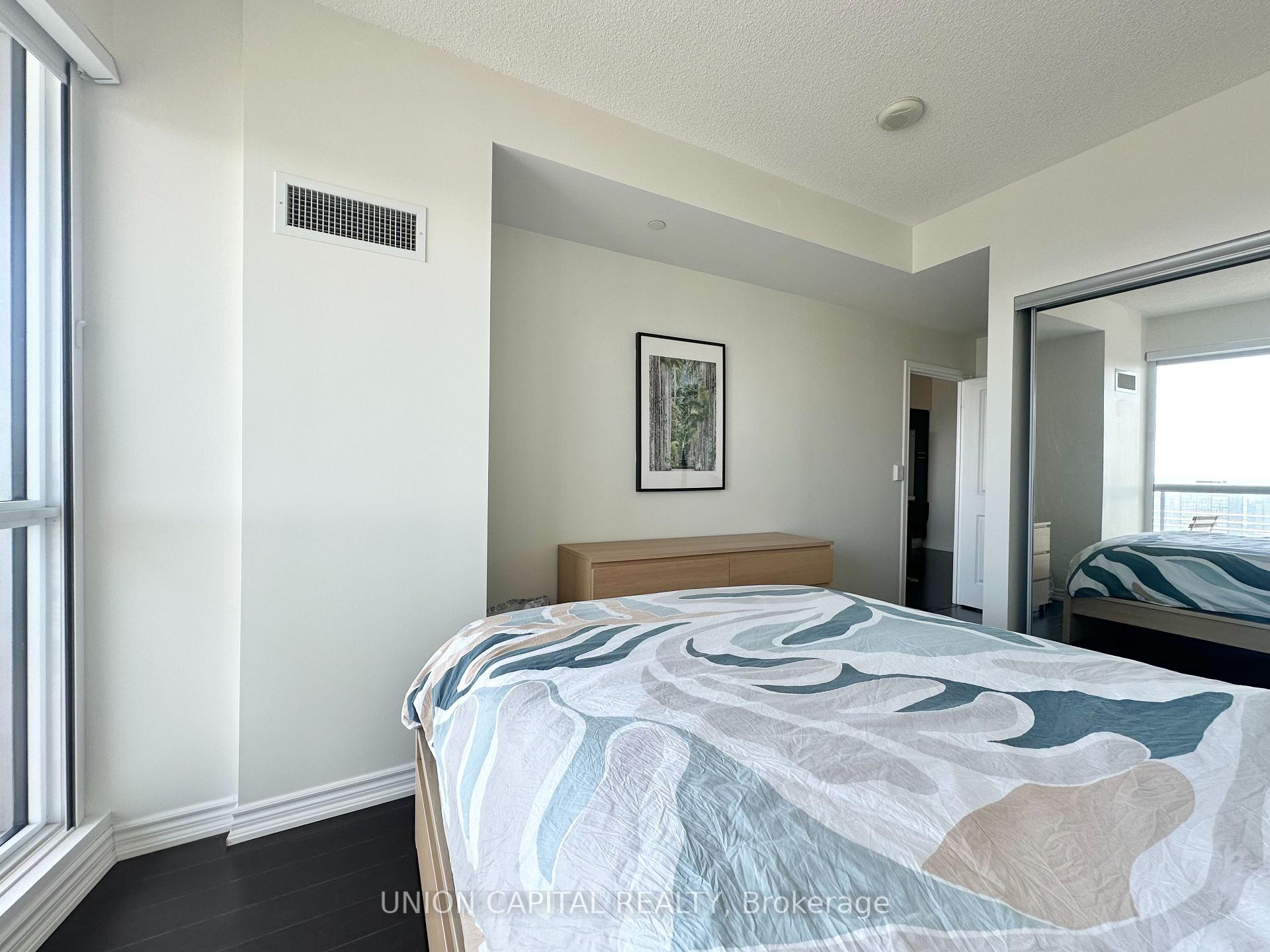 Photo 30 of Unit 4903, 386 Yonge Street, Toronto, Bay Street Corridor — HOMEH