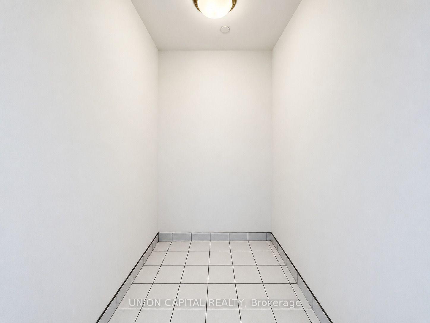Photo 37 of Unit 4903, 386 Yonge Street, Toronto, Bay Street Corridor — HOMEH