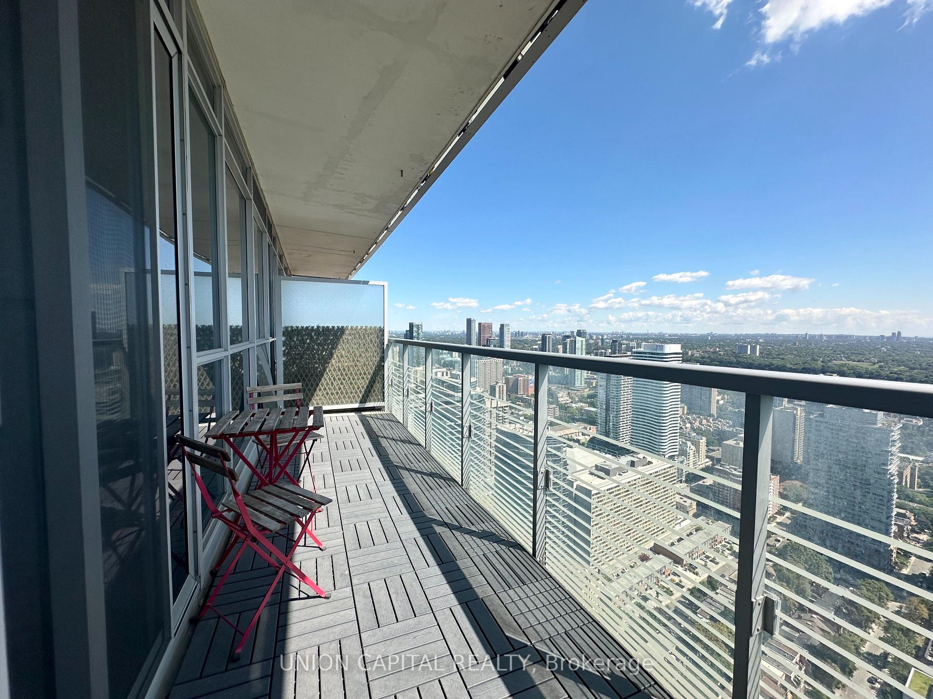 Photo 40 of Unit 4903, 386 Yonge Street, Toronto, Bay Street Corridor — HOMEH