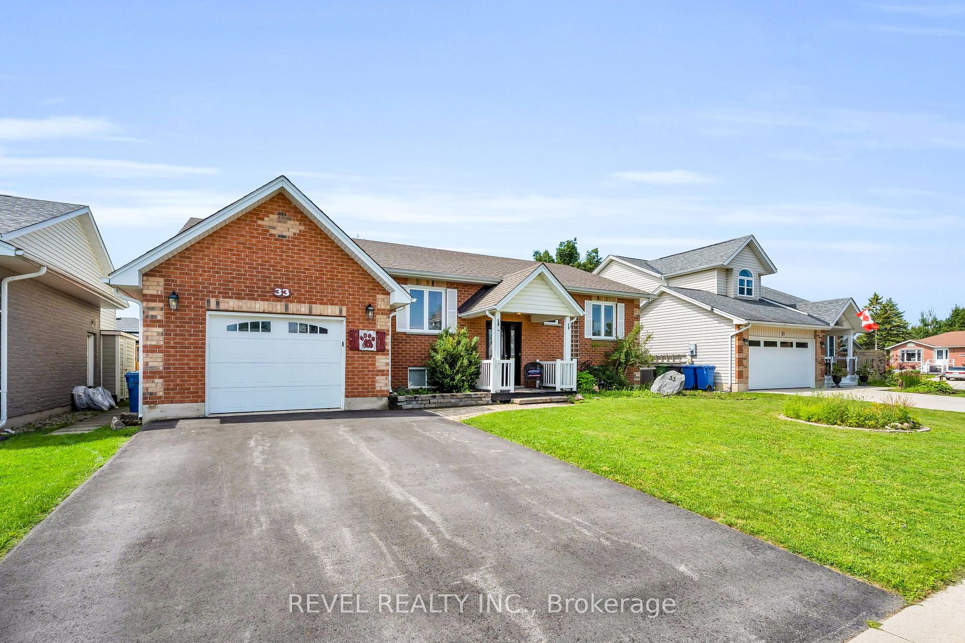 Photo 3 of 33 Wilson Crescent, Southgate — HOMEH