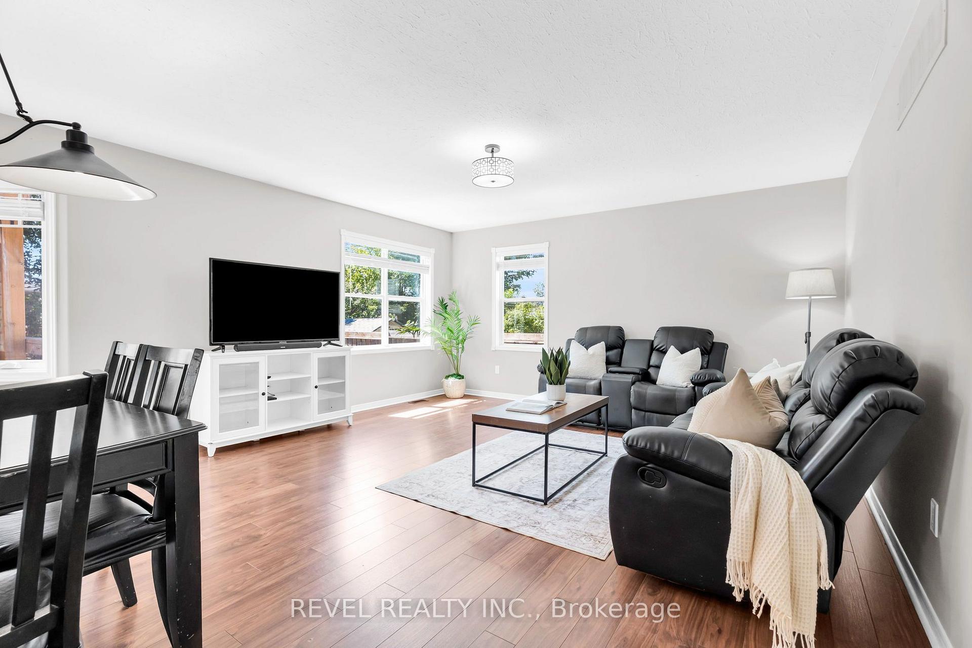 Photo 16 of 33 Wilson Crescent, Southgate — HOMEH