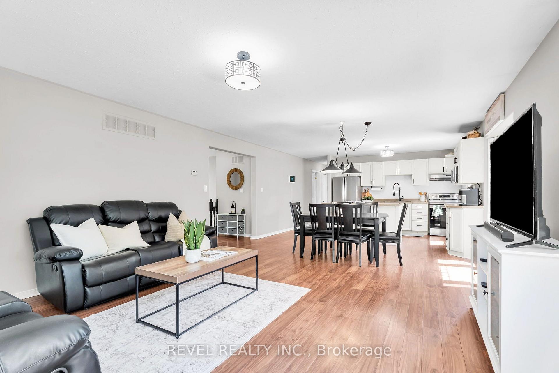 Photo 19 of 33 Wilson Crescent, Southgate — HOMEH