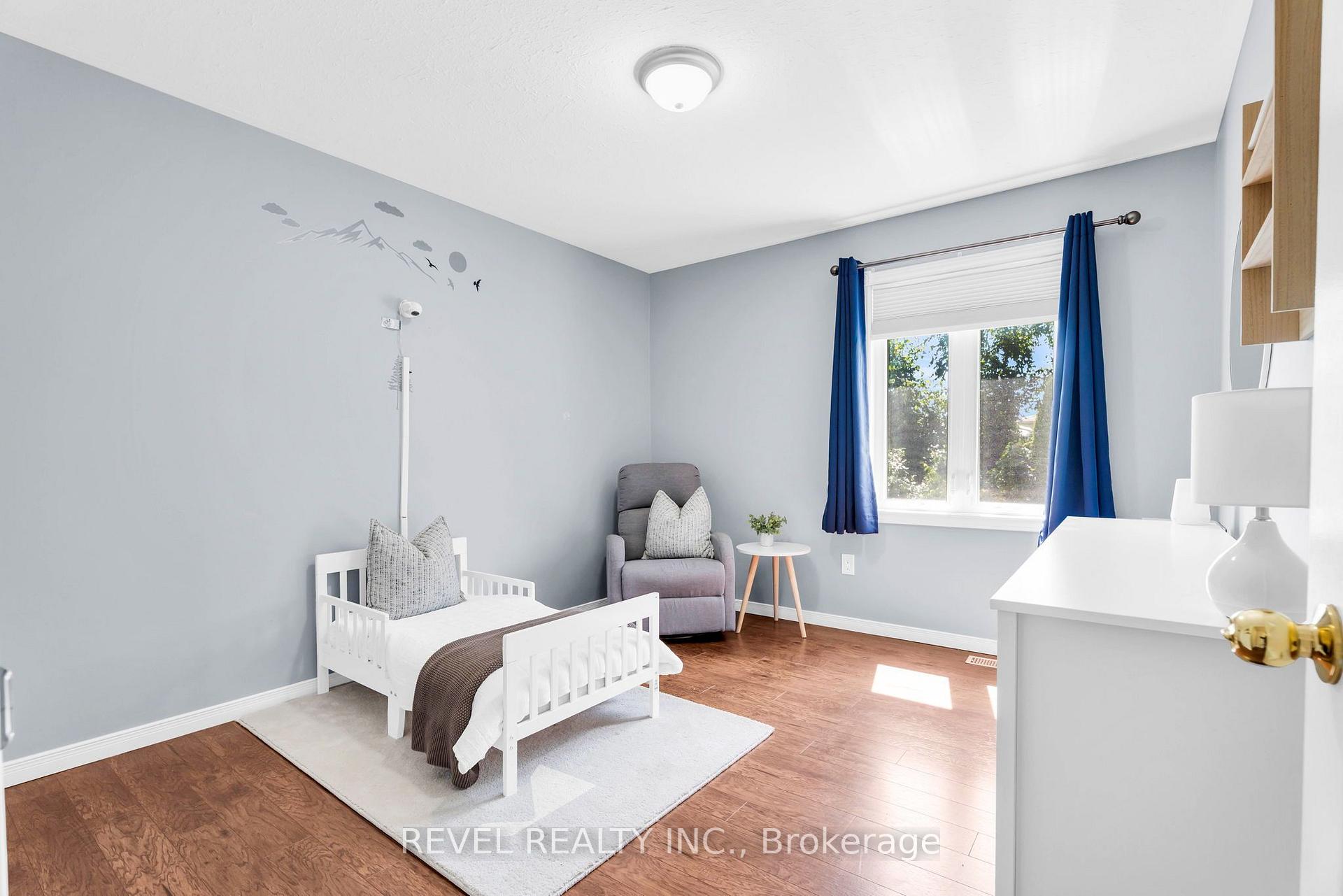 Photo 22 of 33 Wilson Crescent, Southgate — HOMEH