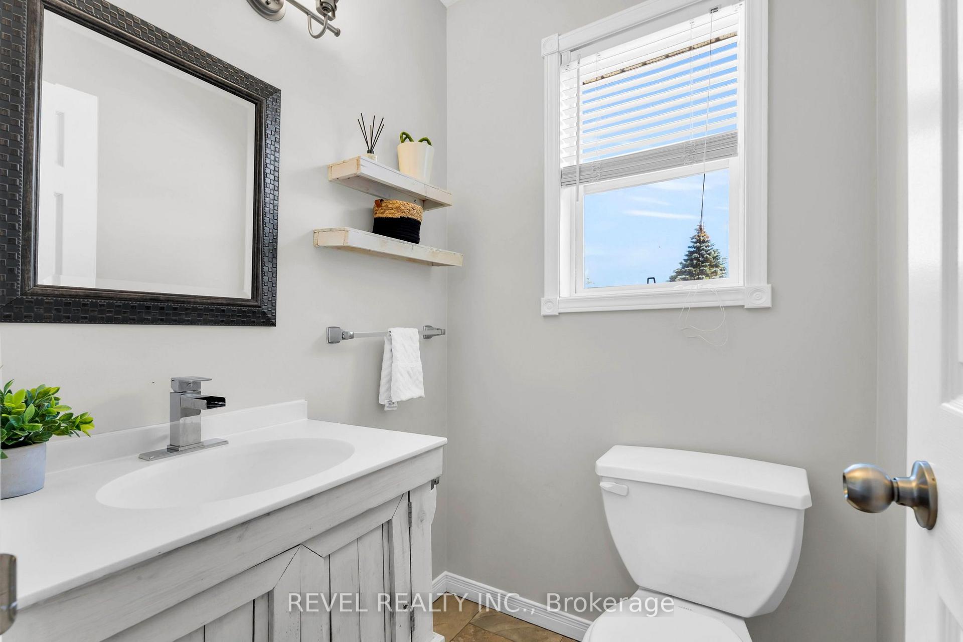 Photo 25 of 33 Wilson Crescent, Southgate — HOMEH