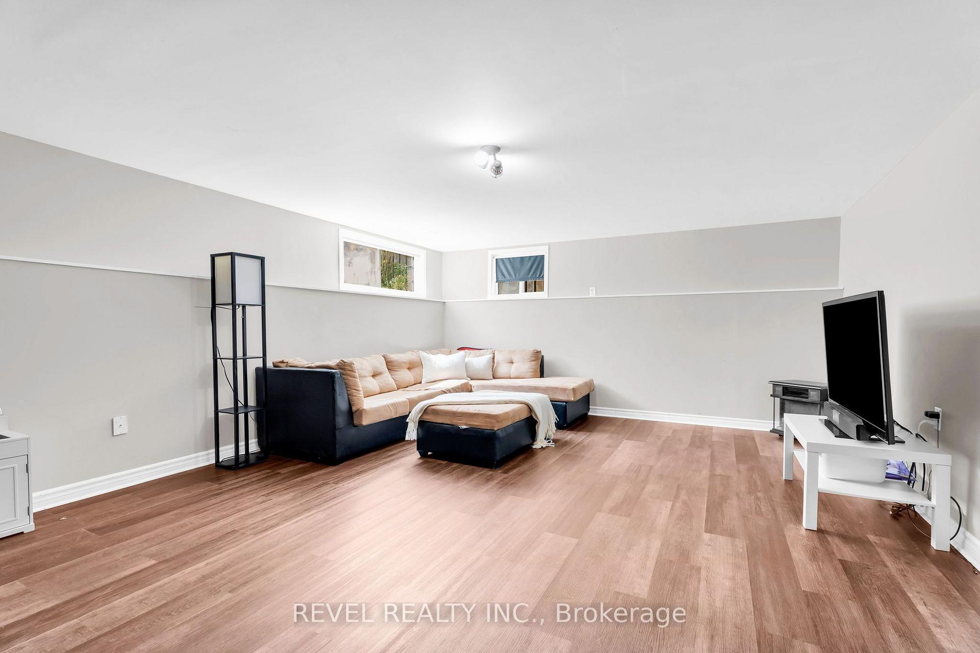 Photo 27 of 33 Wilson Crescent, Southgate — HOMEH