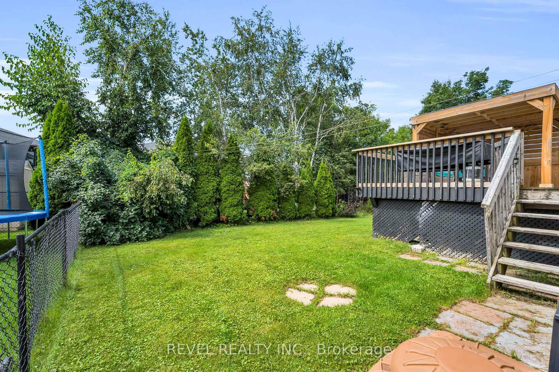 Photo 34 of 33 Wilson Crescent, Southgate — HOMEH