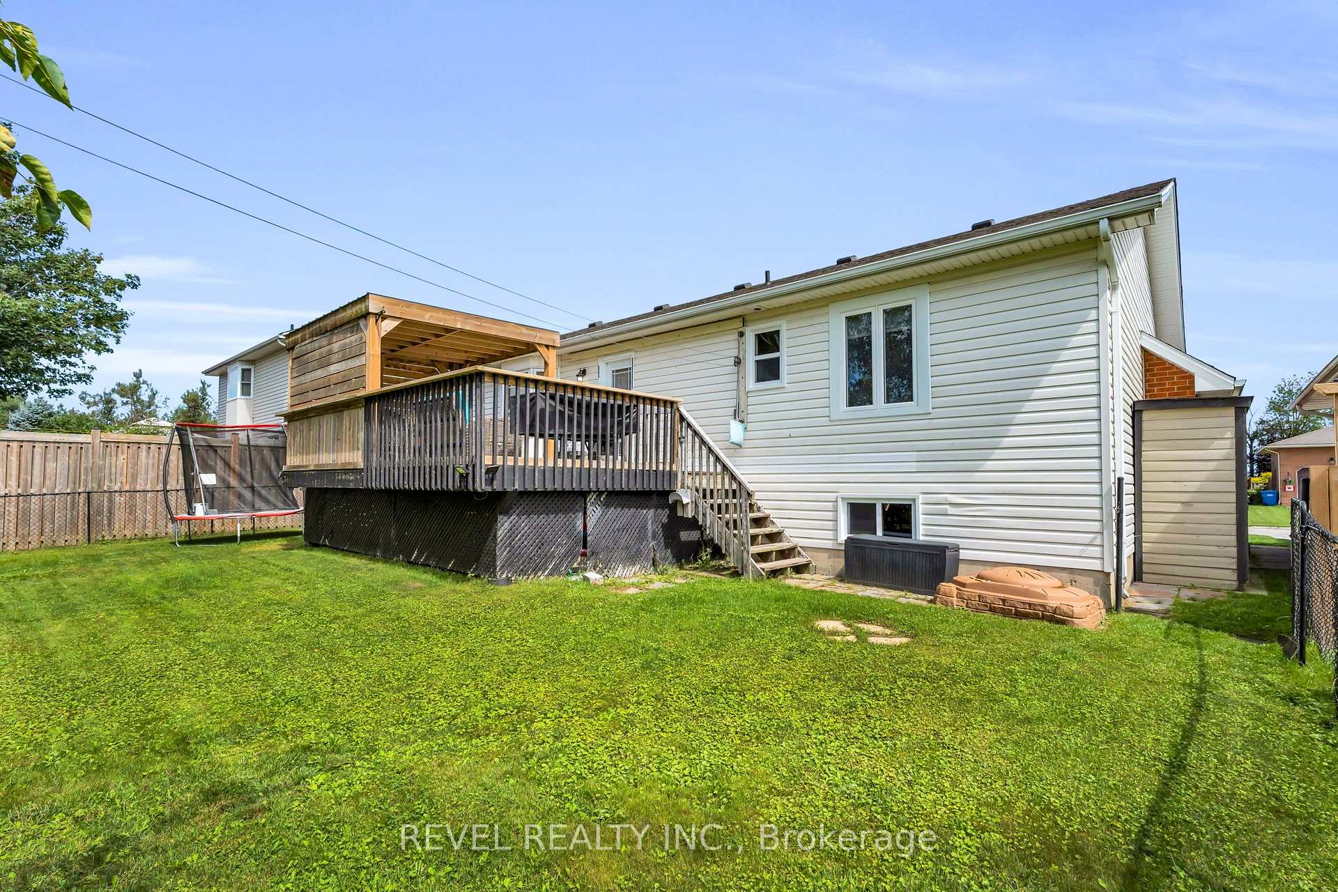 Photo 37 of 33 Wilson Crescent, Southgate — HOMEH