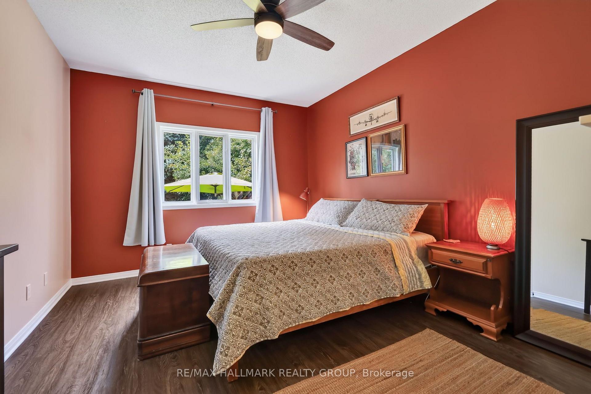 Photo 20 of 95 College Circle, Ottawa, Castle Heights — HOMEH