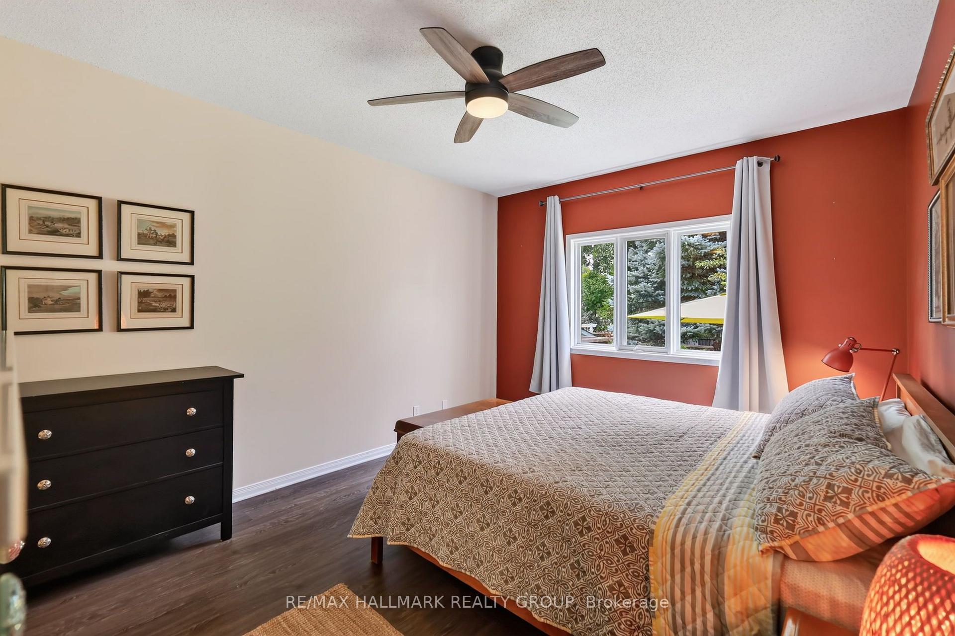 Photo 21 of 95 College Circle, Ottawa, Castle Heights — HOMEH