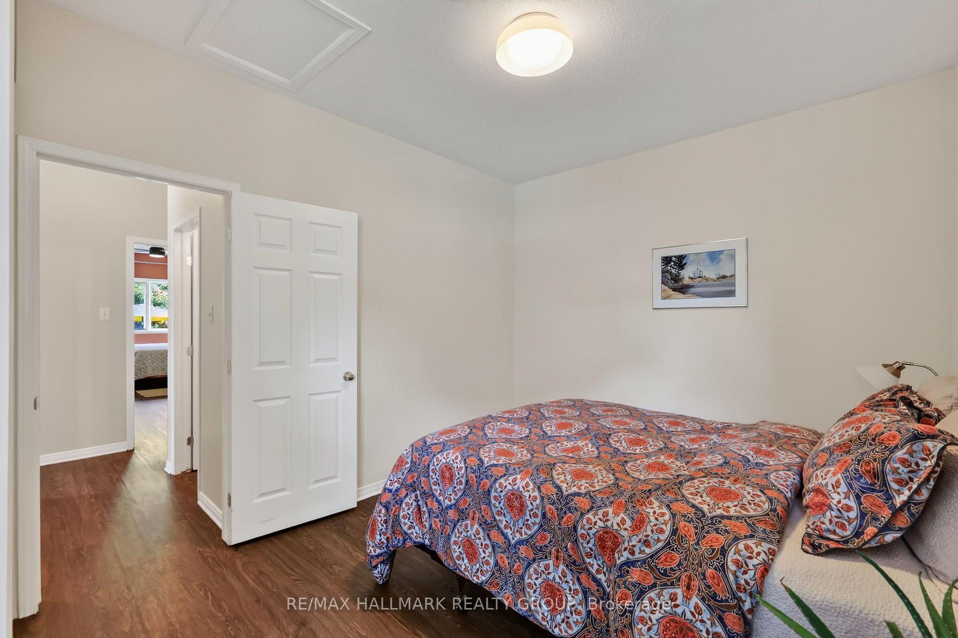Photo 27 of 95 College Circle, Ottawa, Castle Heights — HOMEH