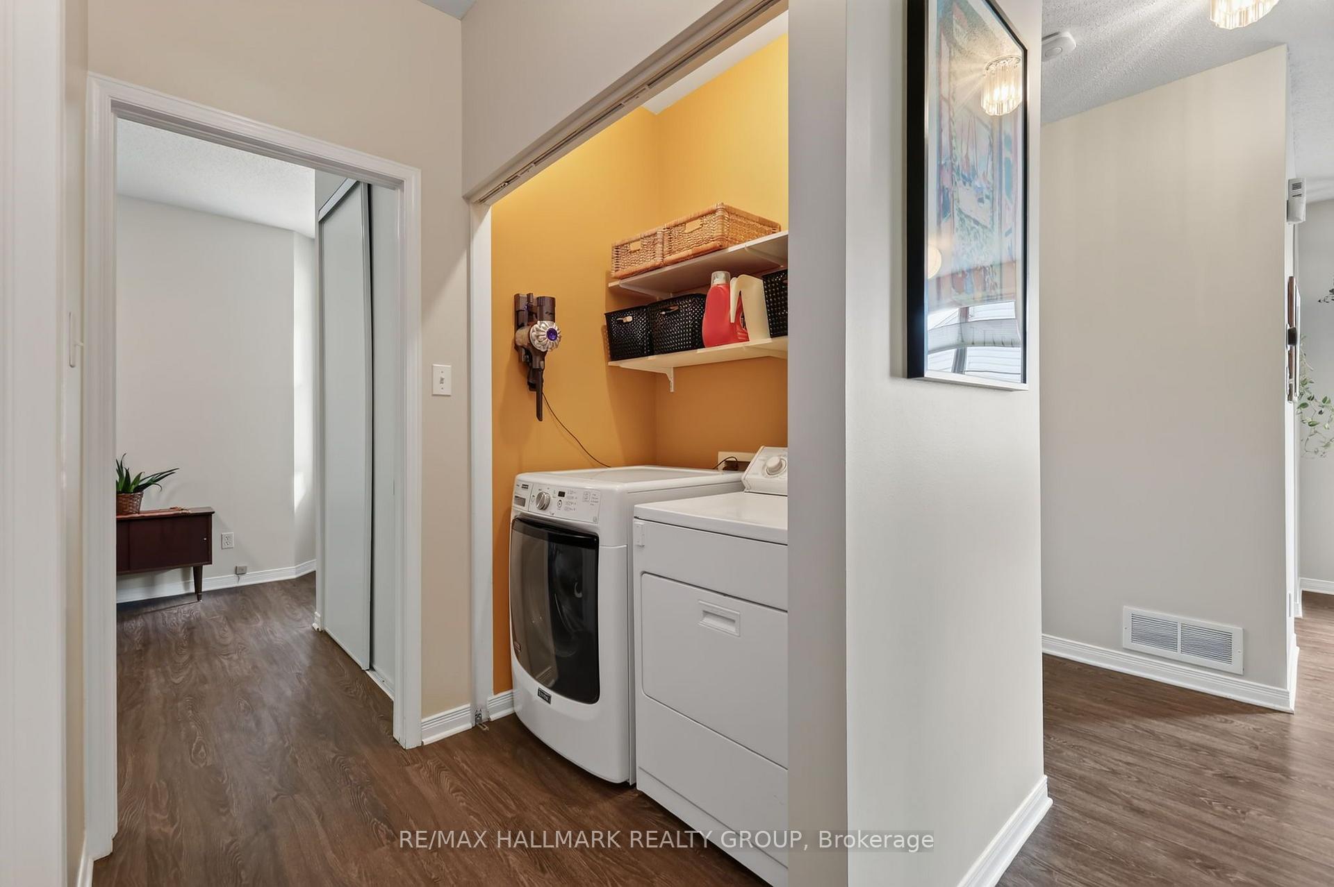 Photo 29 of 95 College Circle, Ottawa, Castle Heights — HOMEH