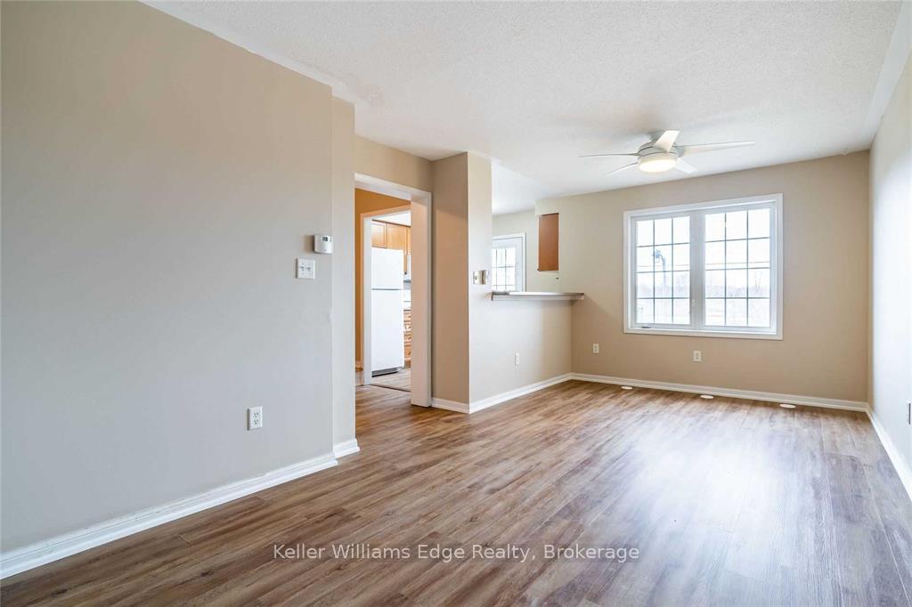 Photo 4 of 3115 Stornoway Circle, Oakville, Bronte Creek — HOMEH