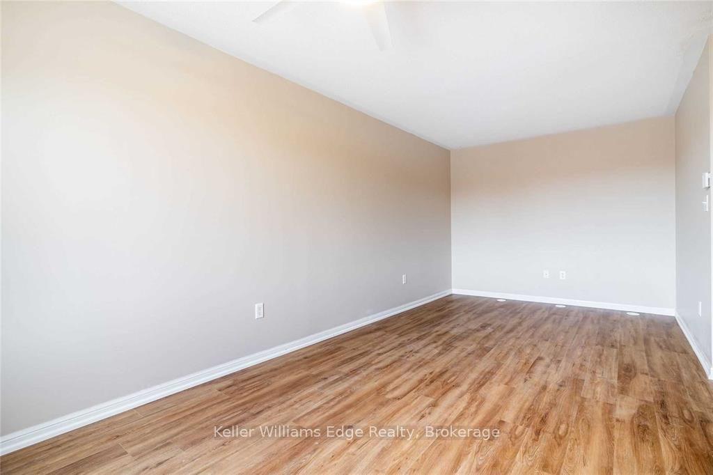 Photo 5 of 3115 Stornoway Circle, Oakville, Bronte Creek — HOMEH