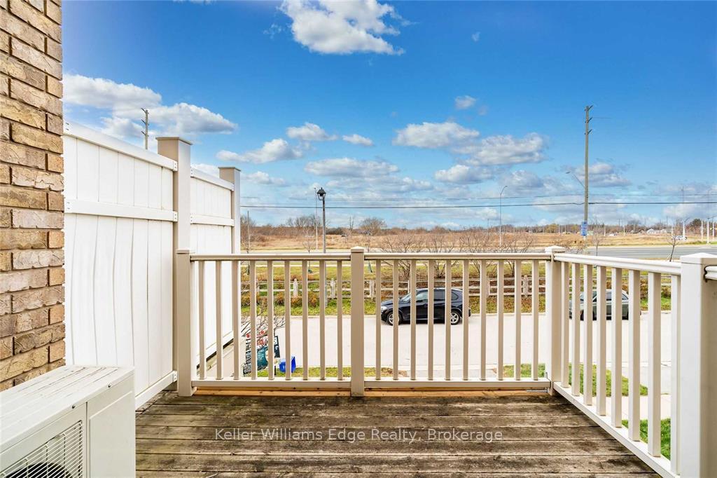 Photo 9 of 3115 Stornoway Circle, Oakville, Bronte Creek — HOMEH