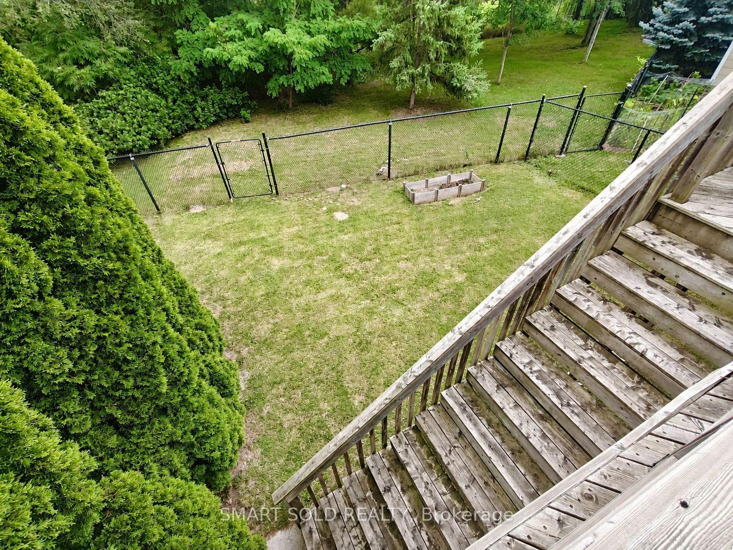 Photo 24 of 52 Royalpark Way, Vaughan, Elder Mills — HOMEH