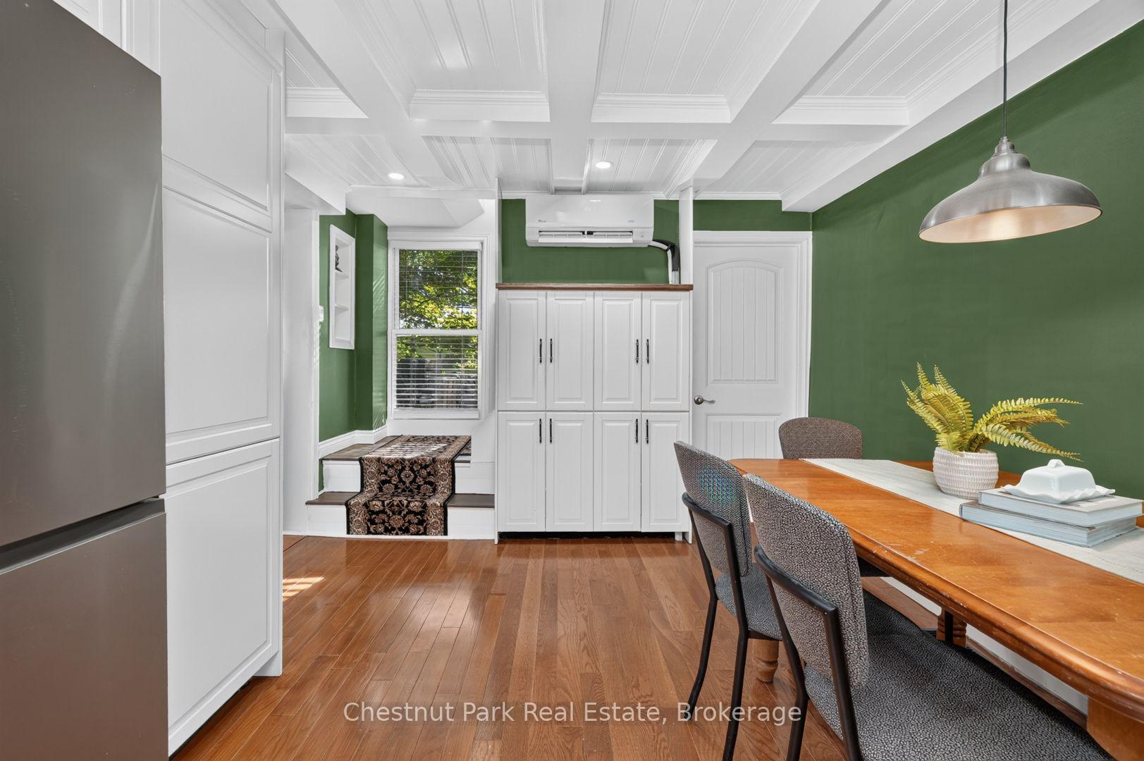 Photo 10 of 5 Wilmott Street, Huntsville — HOMEH