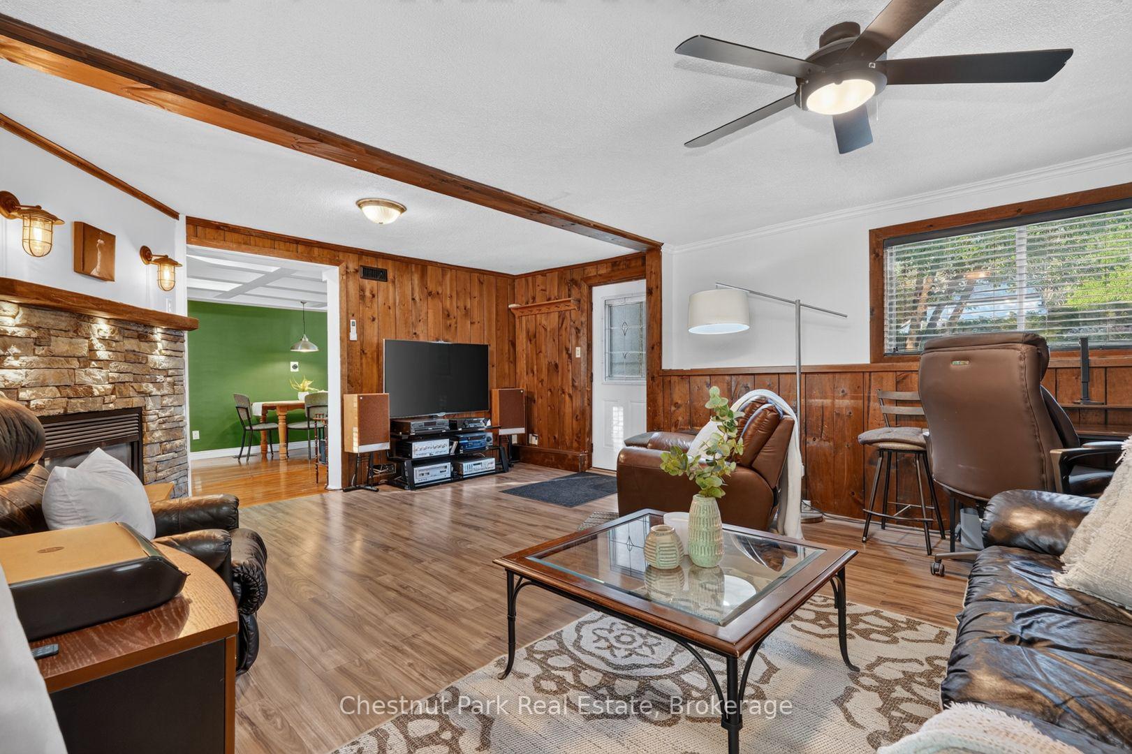 Photo 11 of 5 Wilmott Street, Huntsville — HOMEH