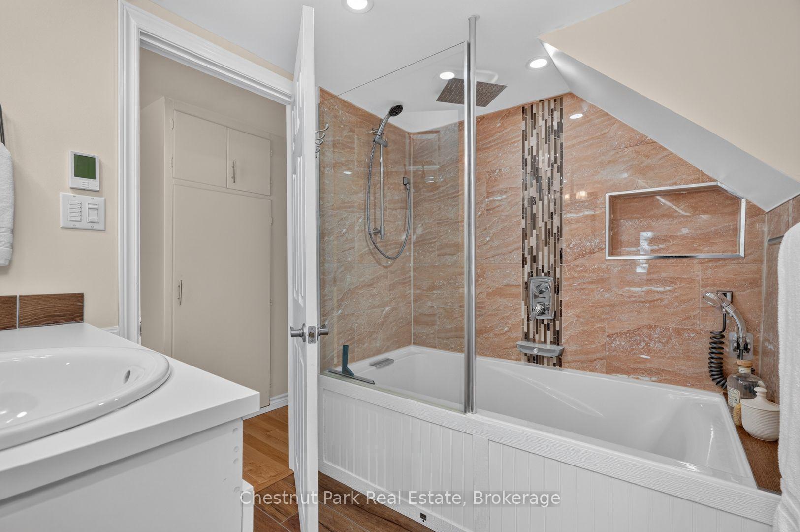 Photo 26 of 5 Wilmott Street, Huntsville — HOMEH
