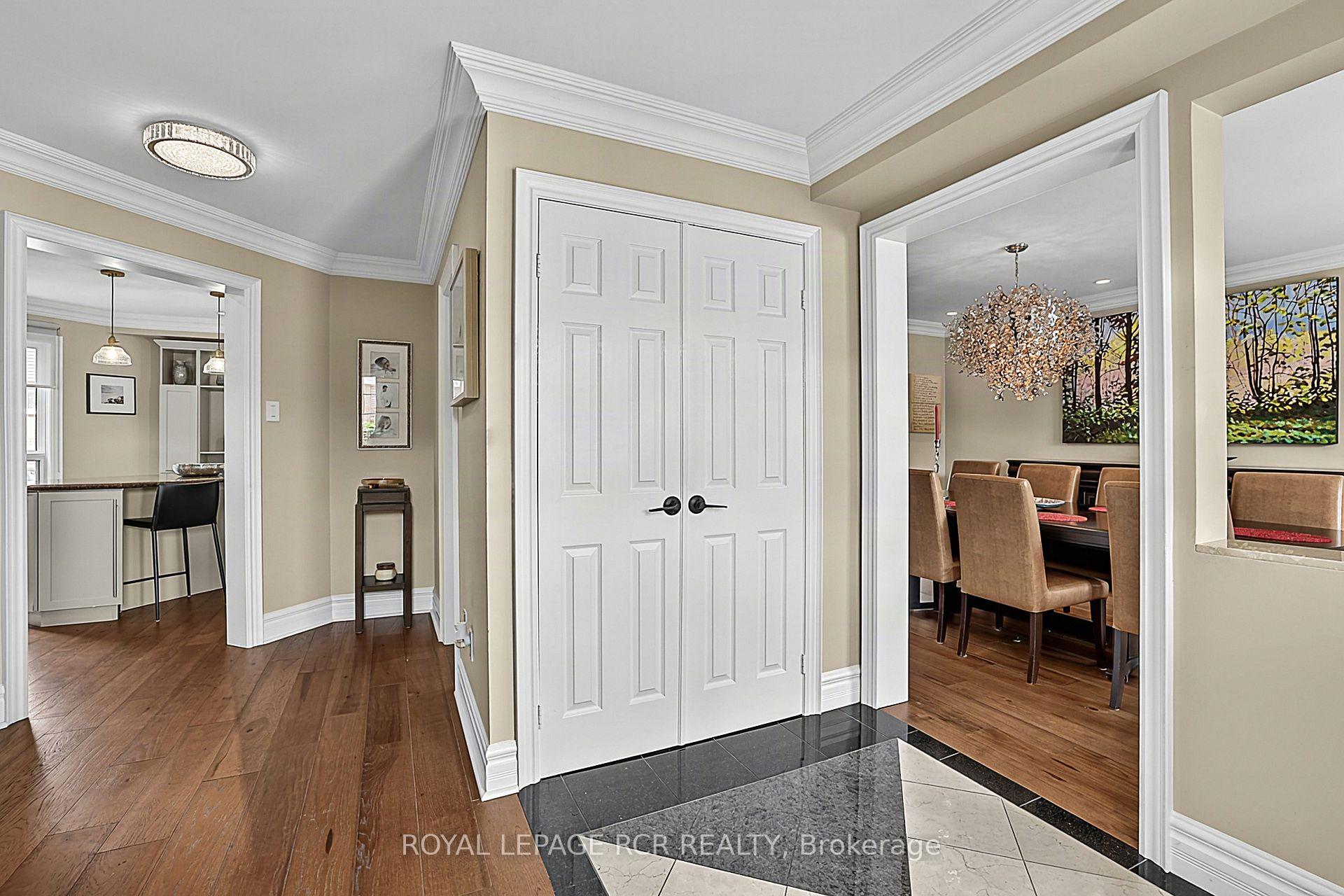 Photo 4 of 411 Butler Court, Aurora, Aurora Village — HOMEH