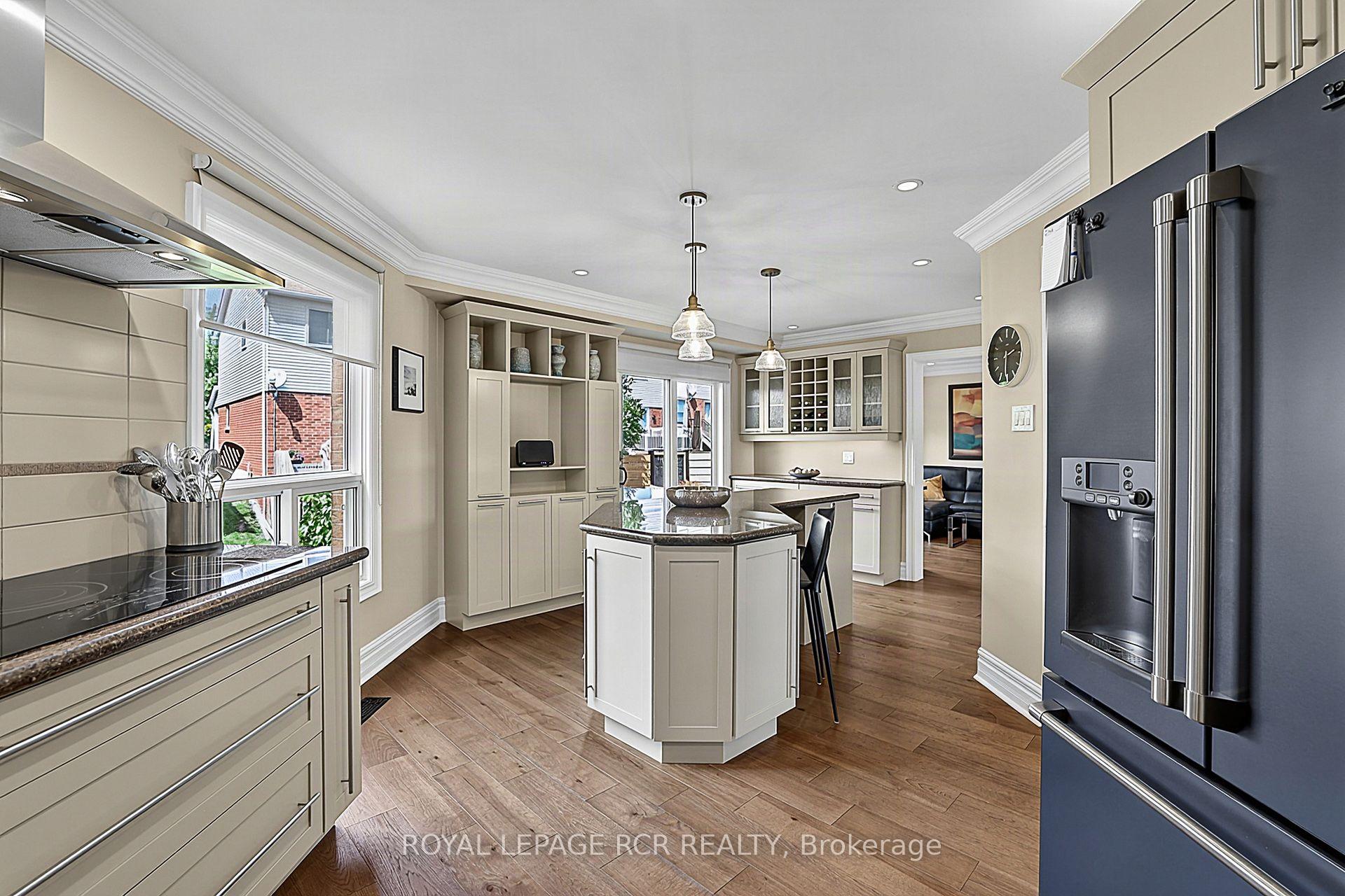 Photo 12 of 411 Butler Court, Aurora, Aurora Village — HOMEH